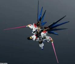 BANDAI Gundam*Gundam Universe Strike Freedom Gundam TypeII ZGMF/A-262B Action Figure