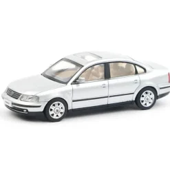 XCARTOYS Volkswagen Passat Gen 5 Silver 1/64 Miniature Car JAPAN OFFICIAL
